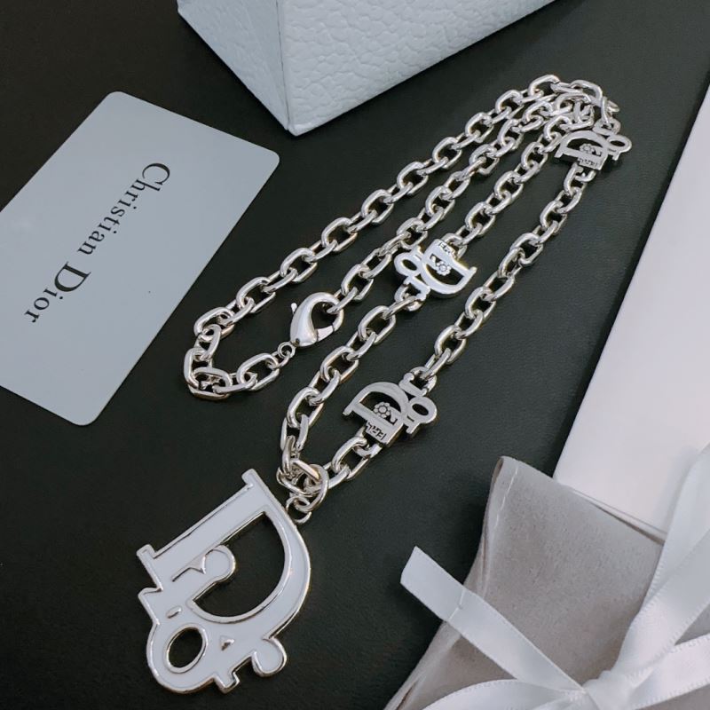 chr1st1an D10r necklaces